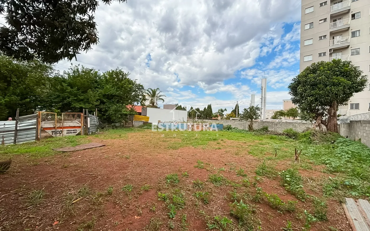 Alugar Terreno / Padr&atilde;o em Rio Claro R$ 2.500,00 - Foto 1