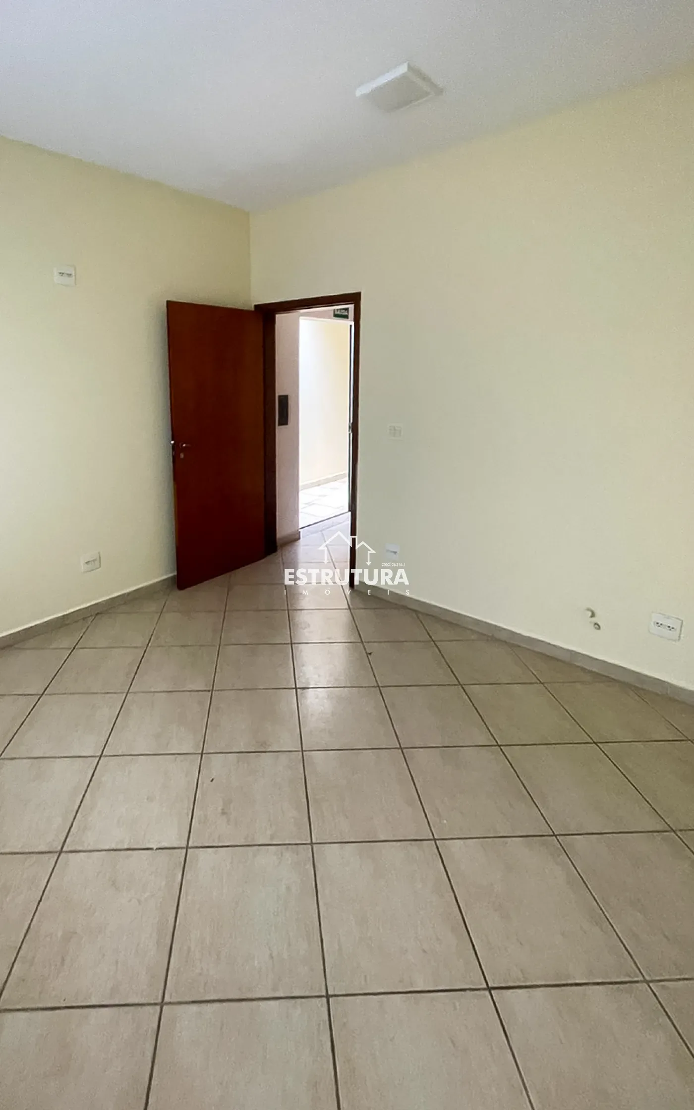 Alugar Comercial / Sala em Rio Claro R$ 600,00 - Foto 7