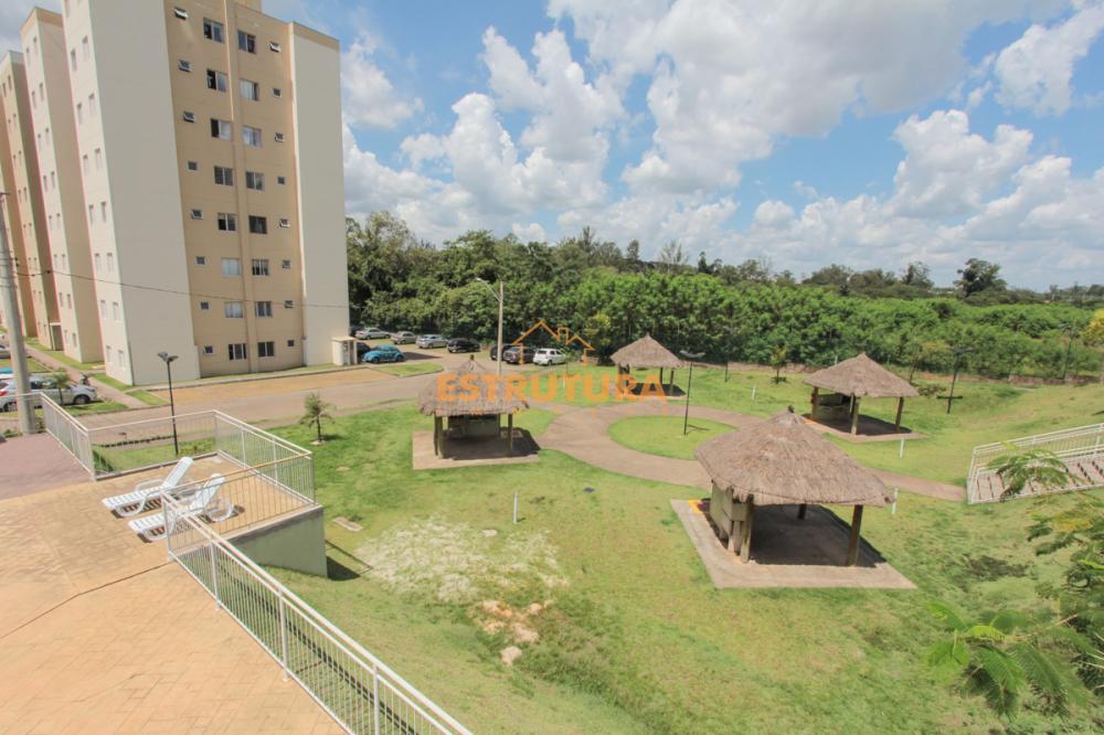 Comprar Apartamento / Padr&atilde;o em Rio Claro R$ 220.000,00 - Foto 24