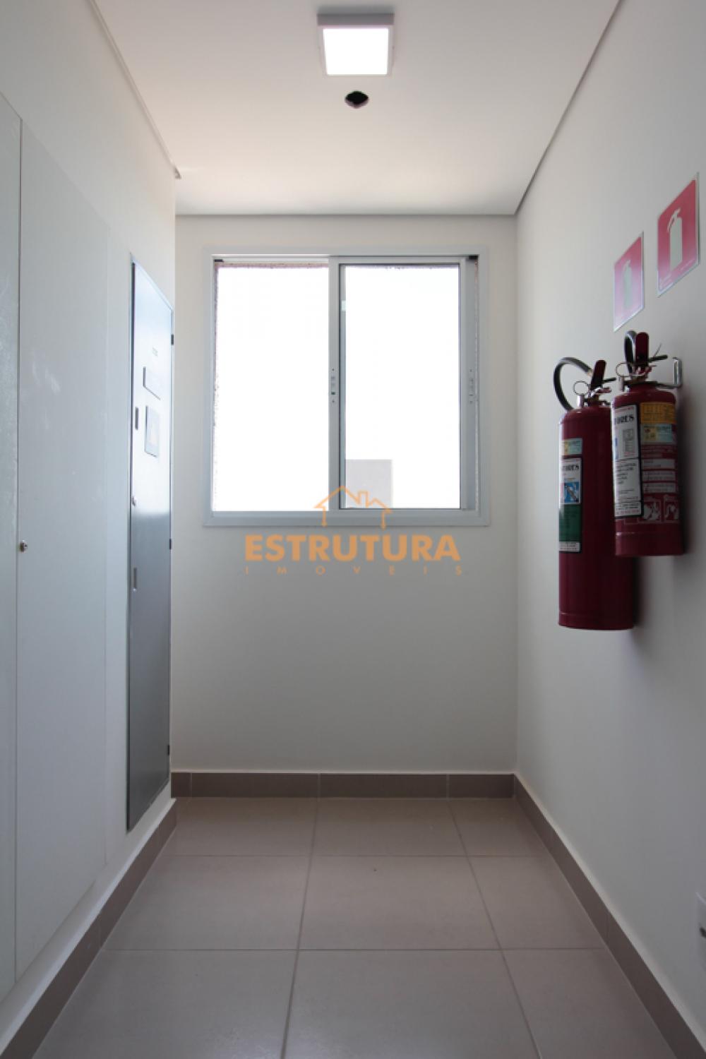 Alugar Apartamento / Padr&atilde;o em Cordeir&oacute;polis R$ 1.700,00 - Foto 18