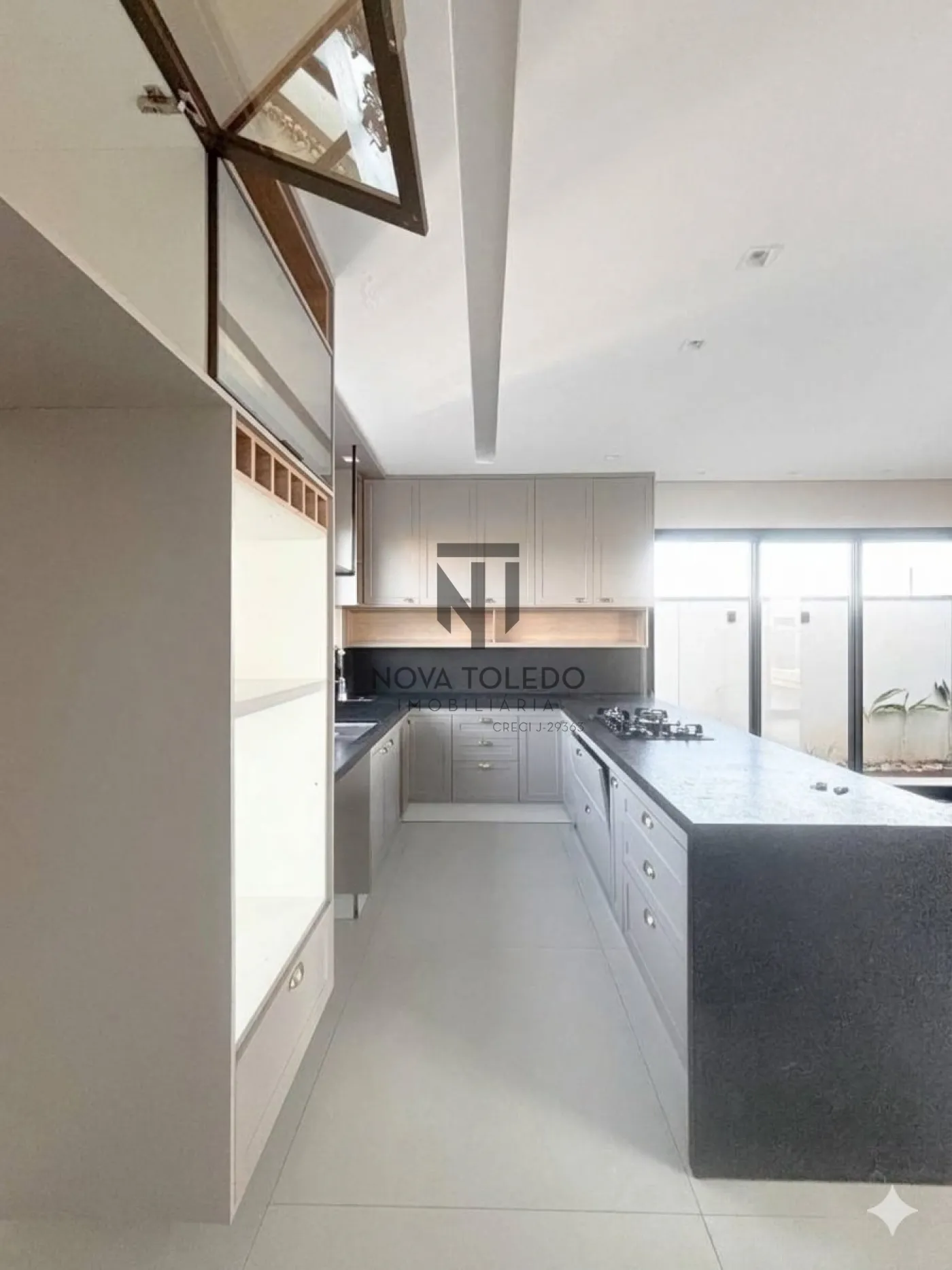 Alugar Casa / Condom&iacute;nio em Taubat&eacute; R$ 11.000,00 - Foto 6