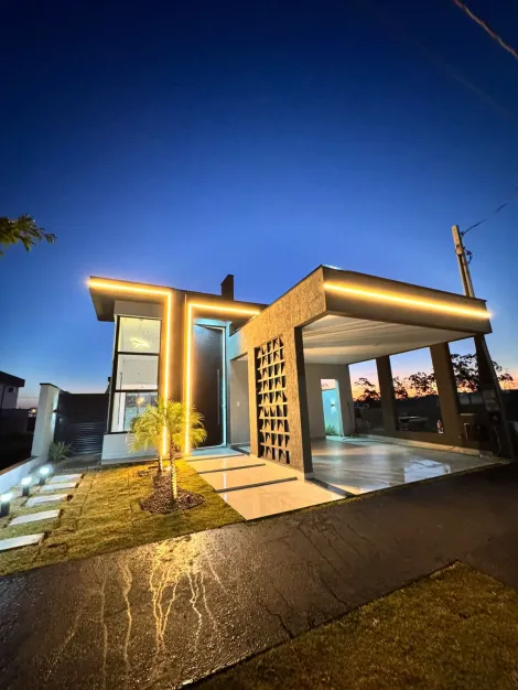 Sao Jose dos Campos Eugenio de Mello Casa Venda R$1.290.000,00 Condominio R$500,00 3 Dormitorios 2 Vagas Area do terreno 250.00m2 Area construida 147.00m2