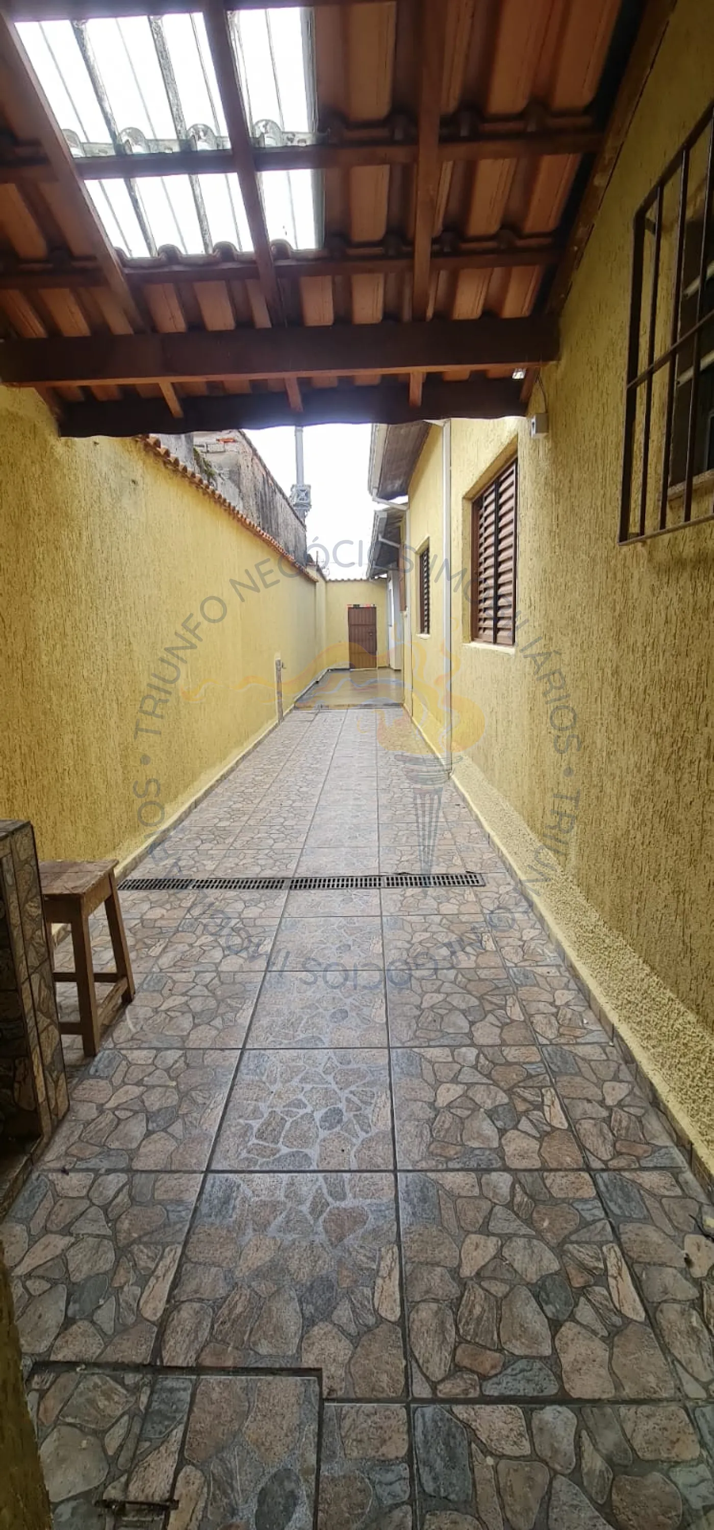 Alugar Casas / T&eacute;rrea em Po&aacute; R$ 2.300,00 - Foto 8