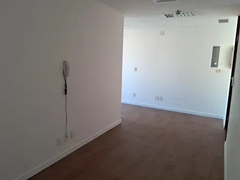 Campinas Centro Comercial Locacao R$ 2.921,00 Condominio R$1.174,75  1 Vaga Area construida 63.50m2