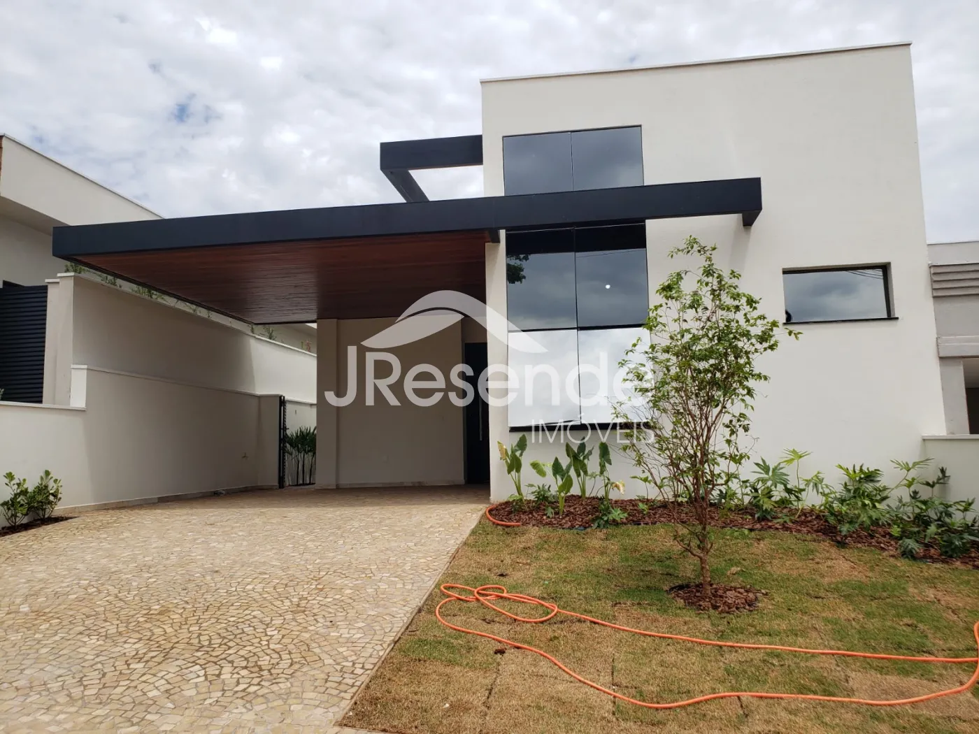 Comprar Casa / Condom&iacute;nio em Ribeir&atilde;o Preto R$ 1.100.000,00 - Foto 1