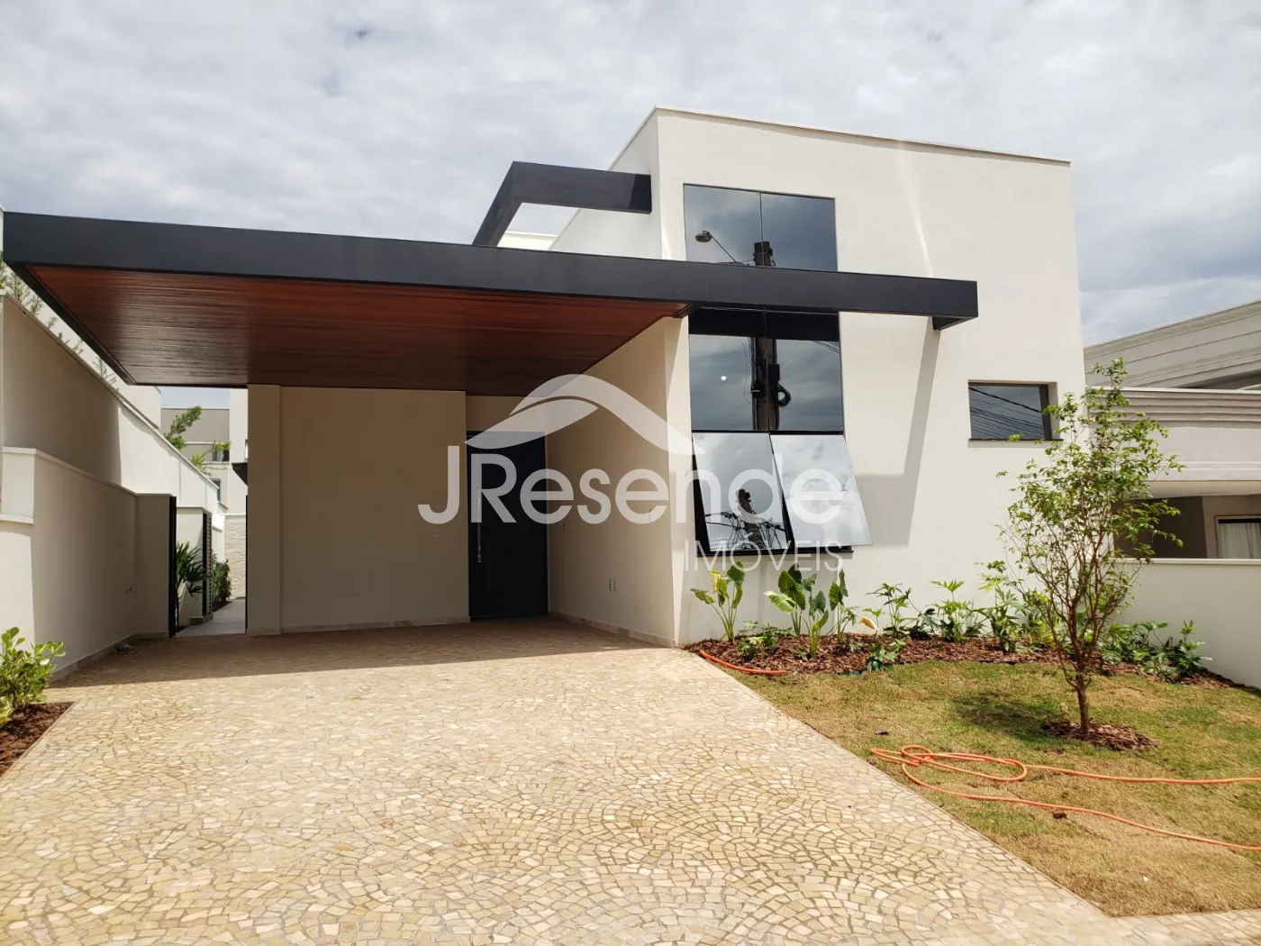 Comprar Casa / Condom&iacute;nio em Ribeir&atilde;o Preto R$ 1.100.000,00 - Foto 2