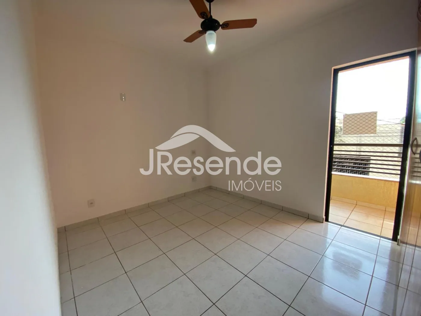 Comprar Apartamento / Padr&atilde;o em Ribeir&atilde;o Preto R$ 220.000,00 - Foto 4