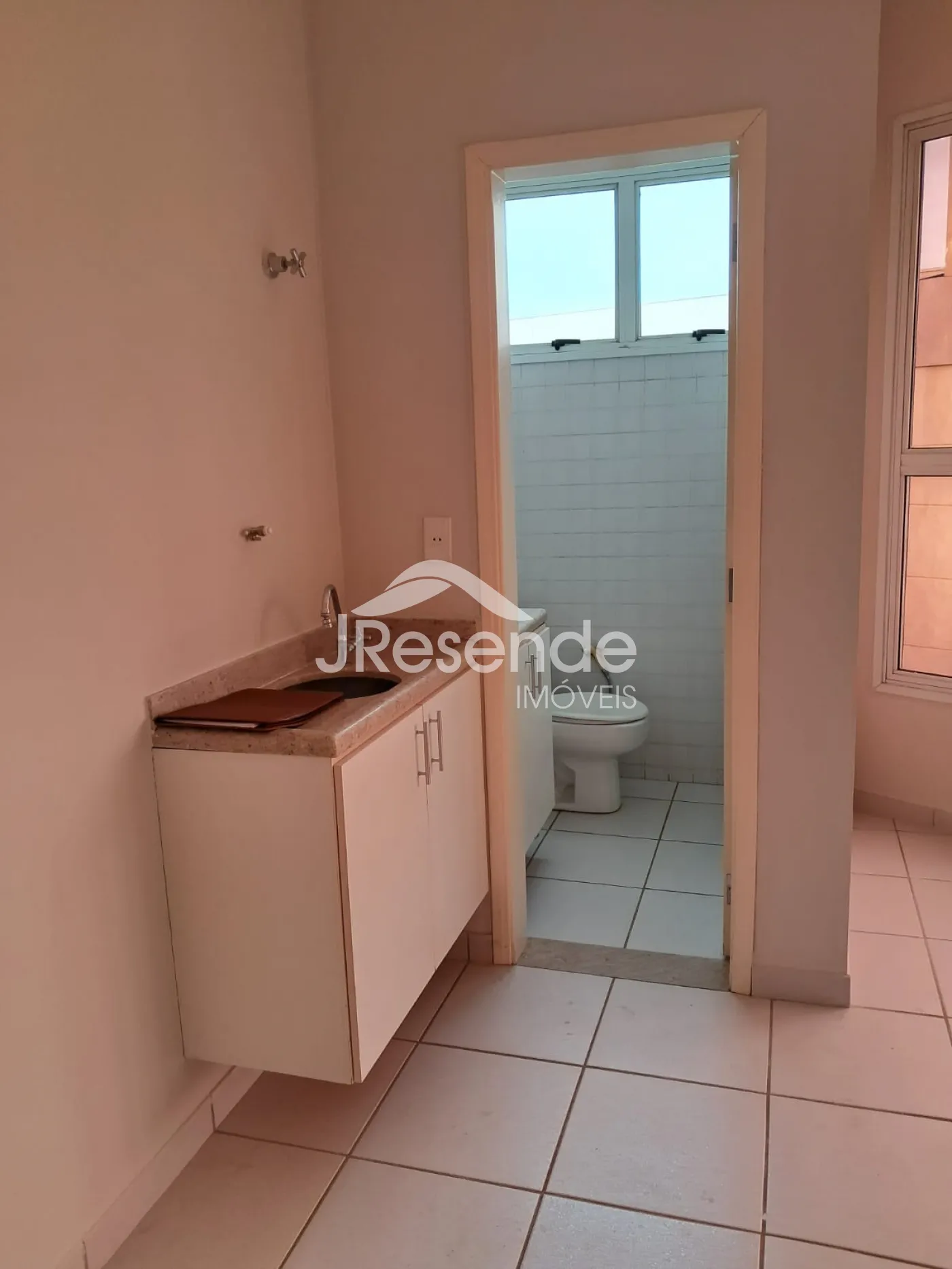 Alugar Comercial / Loja em Pr&eacute;dio Comercial em Ribeir&atilde;o Preto R$ 1.100,00 - Foto 6