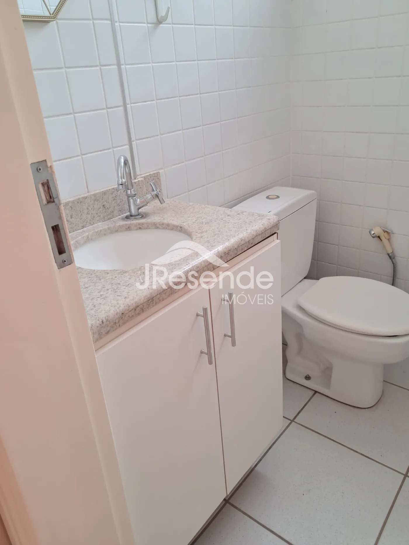 Alugar Comercial / Loja em Pr&eacute;dio Comercial em Ribeir&atilde;o Preto R$ 1.100,00 - Foto 7
