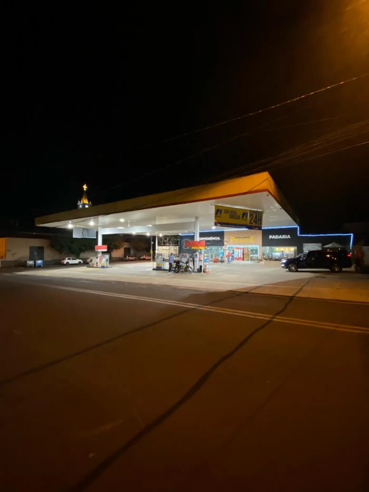 Comprar Comercial / Pr&eacute;dio em Len&ccedil;&oacute;is Paulista R$ 800.000,00 - Foto 1