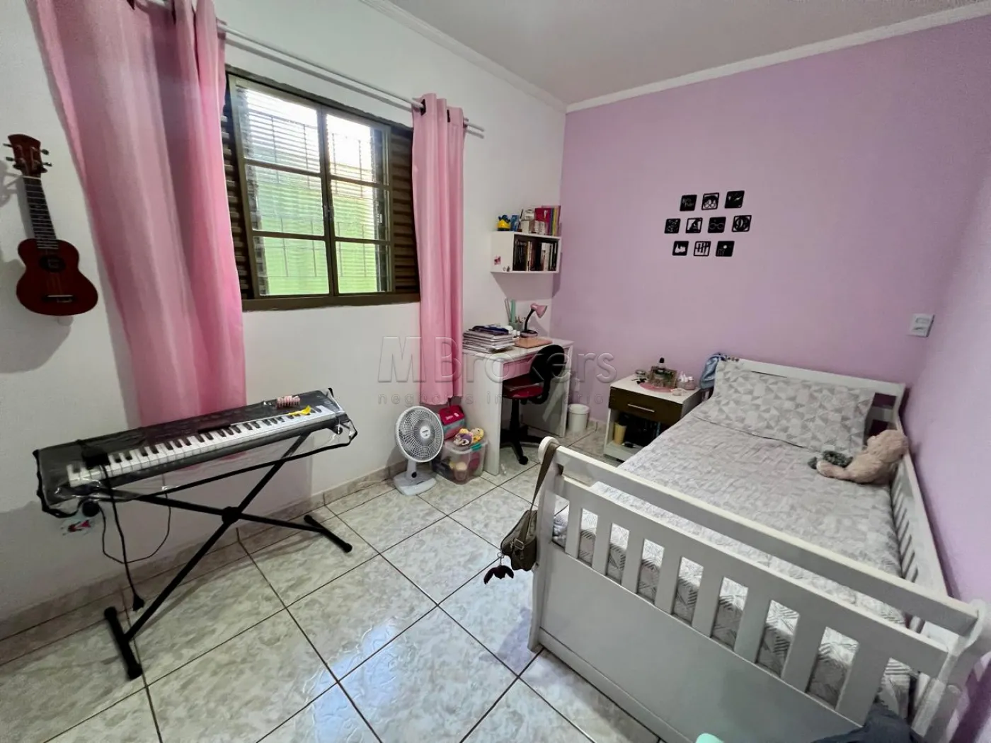 Comprar Casa / Padr&atilde;o em Botucatu R$ 400.000,00 - Foto 7