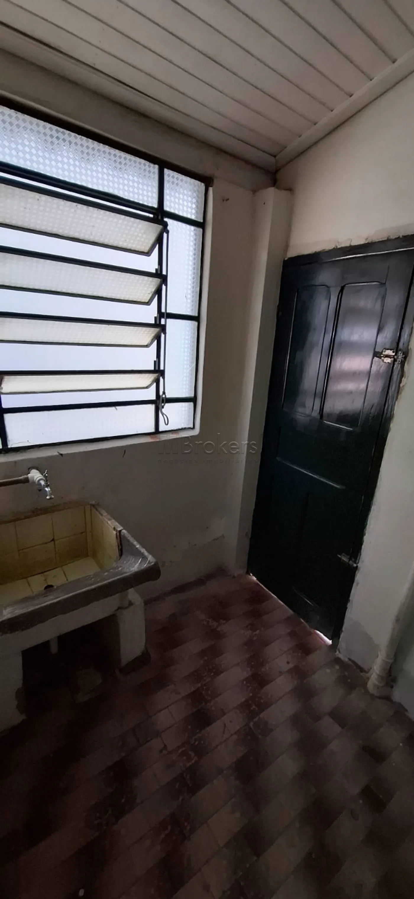 Alugar Casa / Padr&atilde;o em Botucatu R$ 2.300,00 - Foto 3