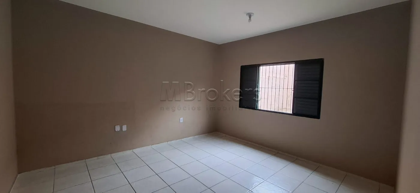 Alugar Casa / Padr&atilde;o em Botucatu R$ 2.300,00 - Foto 10