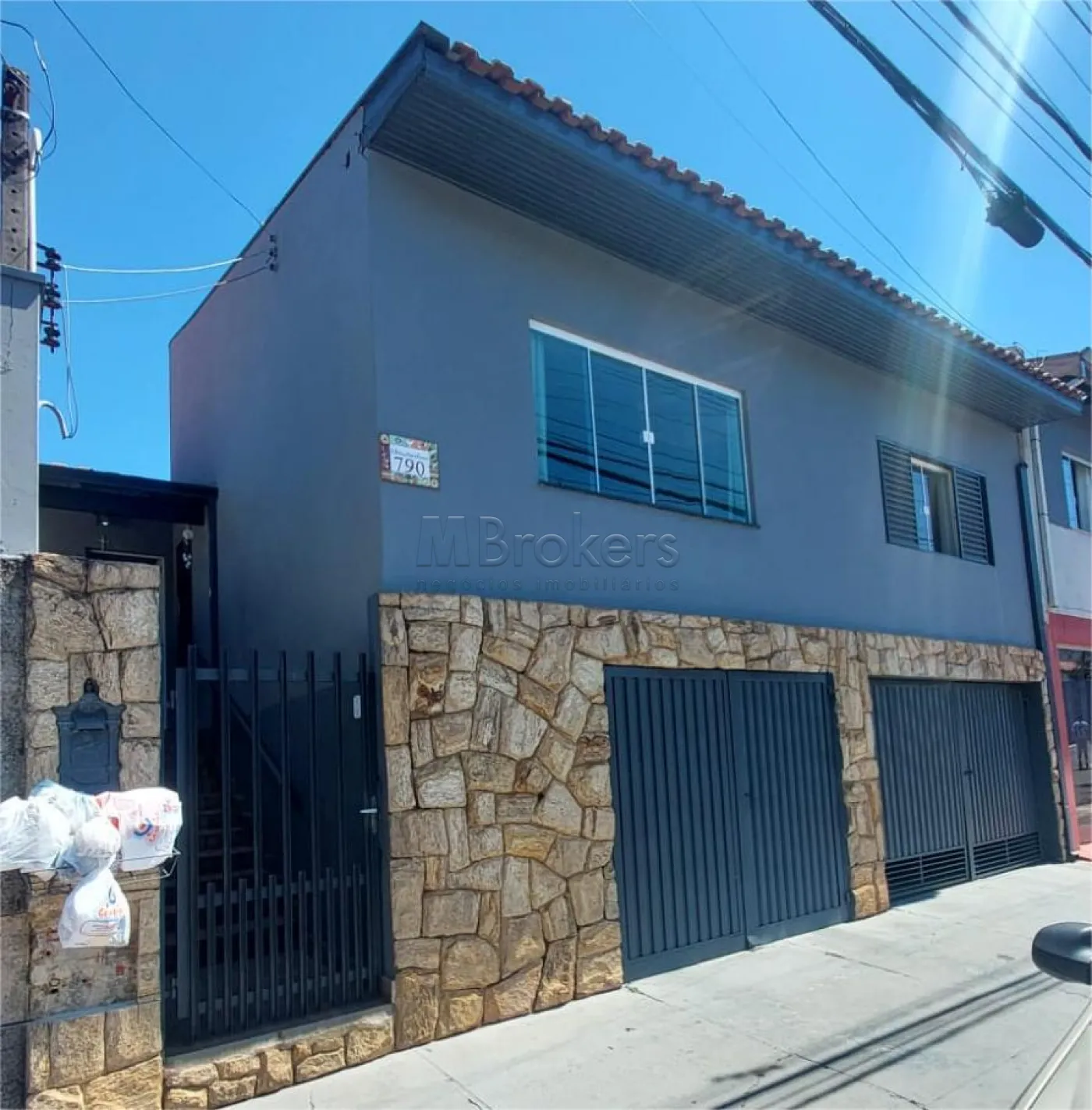 CASA, 2 qtos (1 st), 180 m².
