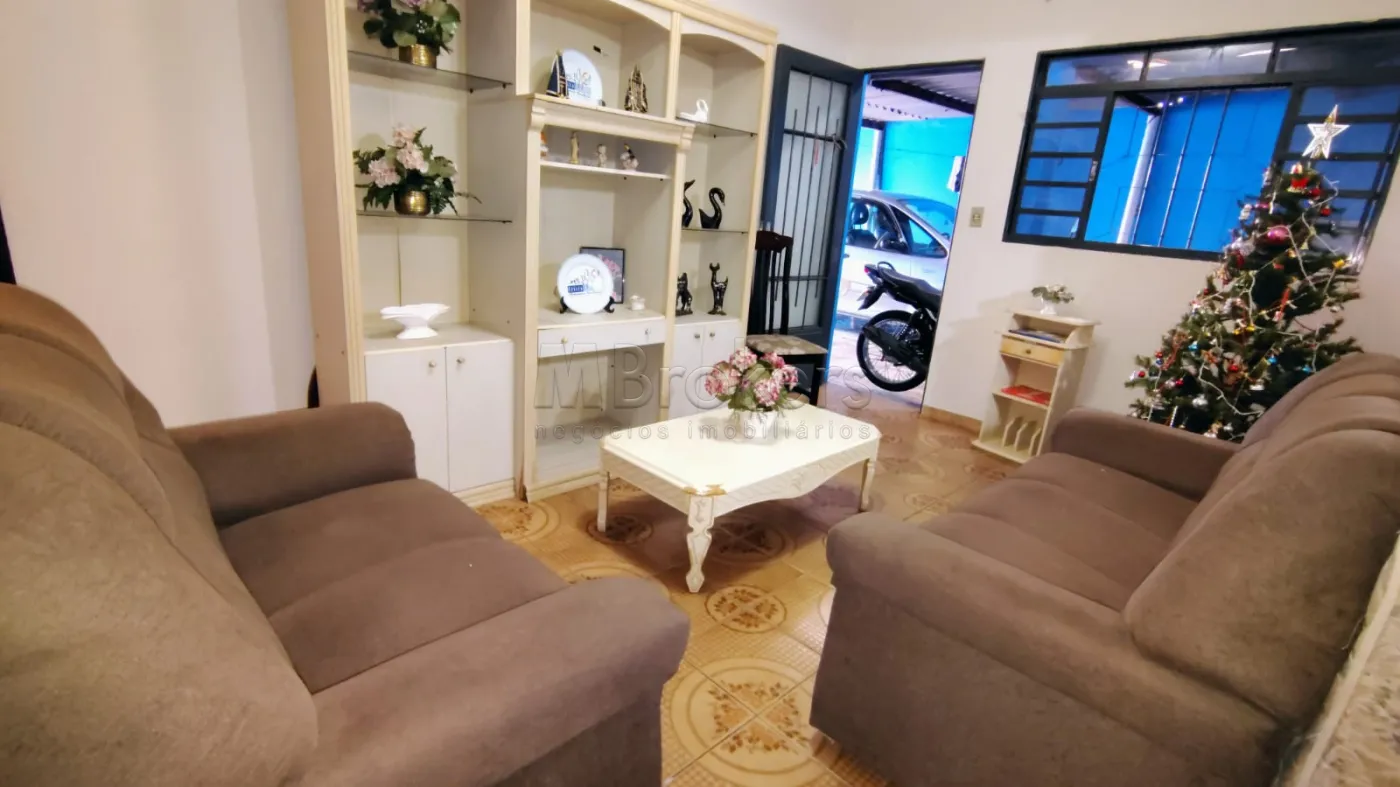 Comprar Casa / Padr&atilde;o em Botucatu R$ 415.000,00 - Foto 6