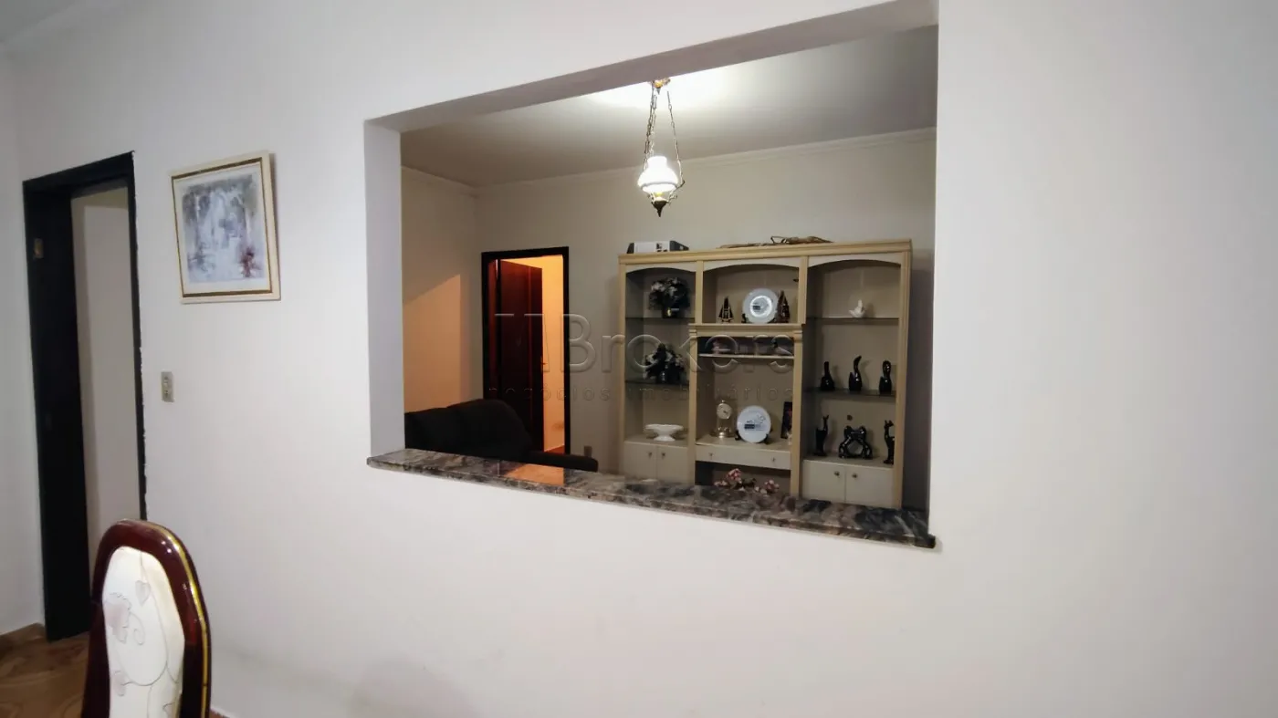 Comprar Casa / Padr&atilde;o em Botucatu R$ 415.000,00 - Foto 7