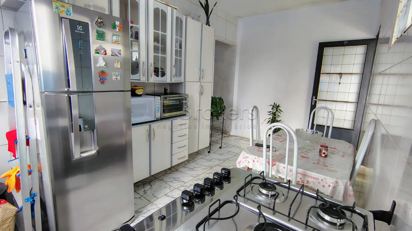 Comprar Casa / Padr&atilde;o em Botucatu R$ 415.000,00 - Foto 31