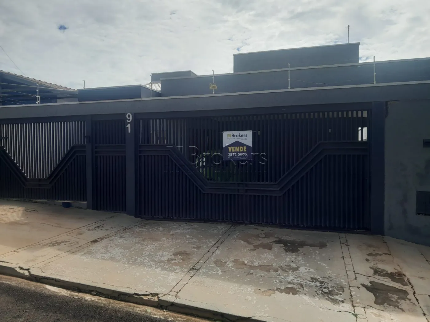 CASA, 2 qtos (1 st), 251 m².