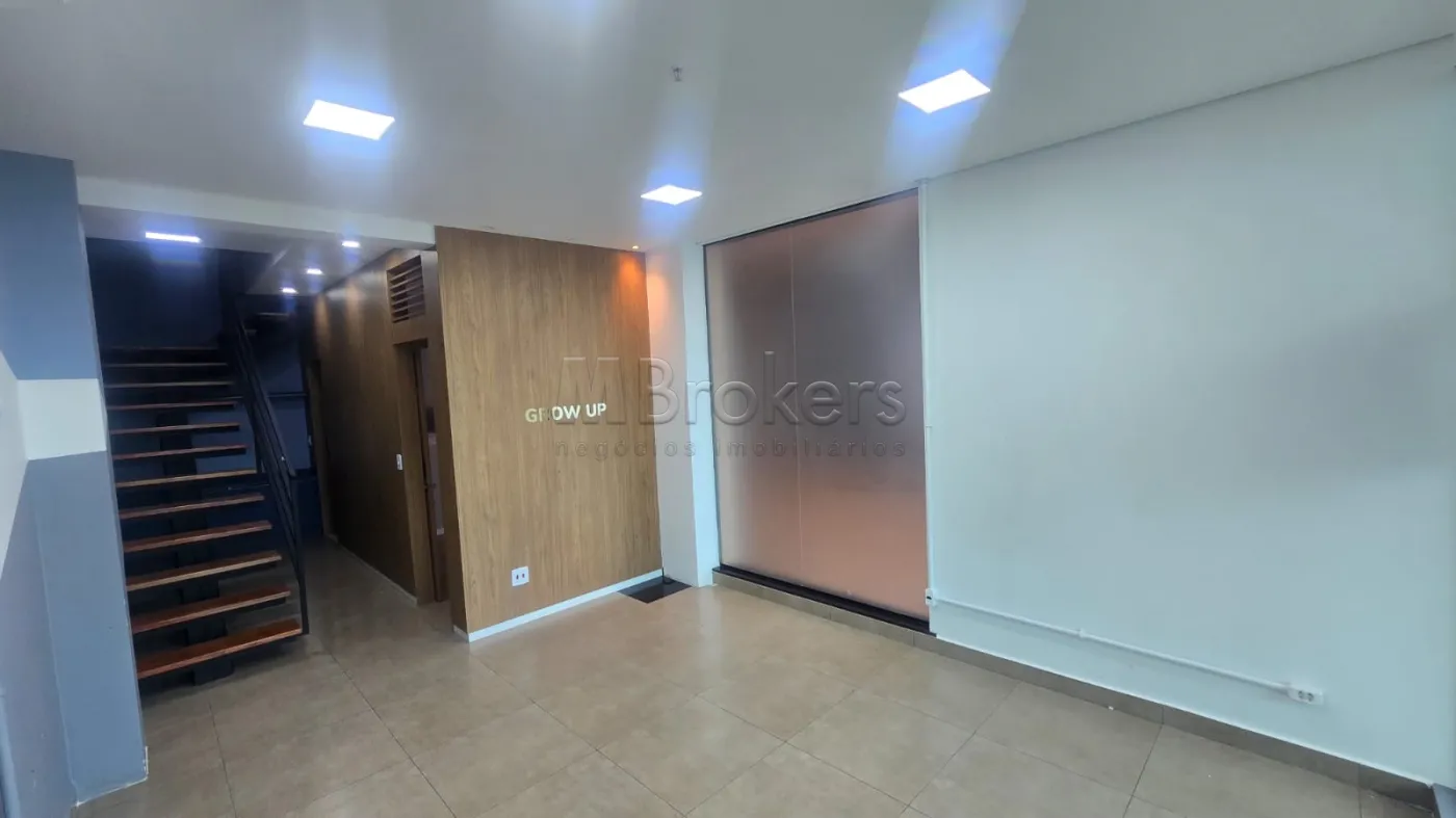 Alugar Comercial / Loja em Botucatu R$ 3.000,00 - Foto 8