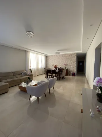 Botucatu Residencial Terras Altas Casa Venda R$3.300.000,00 Condominio R$1.035,00 4 Dormitorios 4 Vagas Area do terreno 1000.00m2 Area construida 643.78m2