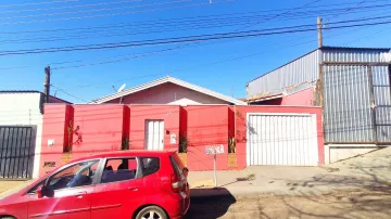 Botucatu Jardim Itamarati Casa Venda R$470.000,00 3 Dormitorios 4 Vagas Area do terreno 300.00m2 Area construida 140.00m2