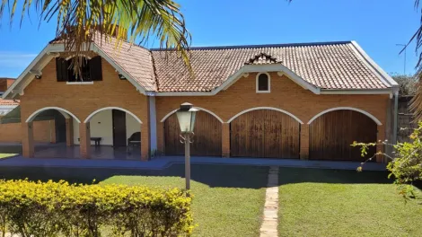 Botucatu Loteamento Recreio Barra do Capivara (Vitoriana) Casa Venda R$650.000,00 3 Dormitorios 6 Vagas Area do terreno 1600.00m2 Area construida 280.00m2