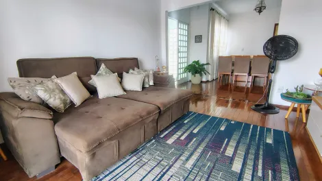 Botucatu Vila dos Lavradores Casa Venda R$749.000,00 4 Dormitorios 3 Vagas Area do terreno 250.00m2 Area construida 400.00m2