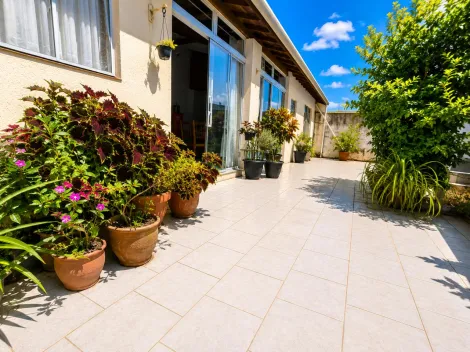 Botucatu Jardim Panorama Casa Venda R$700.000,00 4 Dormitorios 4 Vagas Area do terreno 420.00m2 Area construida 322.00m2