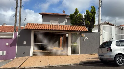 Botucatu Conjunto Residencial Jardim do Mirante Casa Locacao R$ 4.500,00 2 Dormitorios 3 Vagas Area do terreno 300.00m2 Area construida 150.00m2
