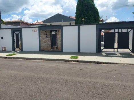 Botucatu Recanto Azul Casa Venda R$1.300.000,00 4 Dormitorios 5 Vagas Area do terreno 525.00m2 Area construida 235.00m2
