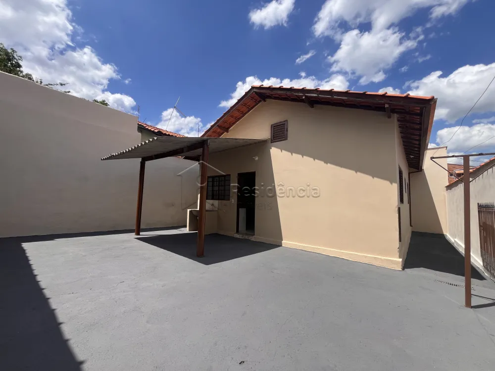 Comprar Casa / Padr&atilde;o em Mococa R$ 240.000,00 - Foto 11