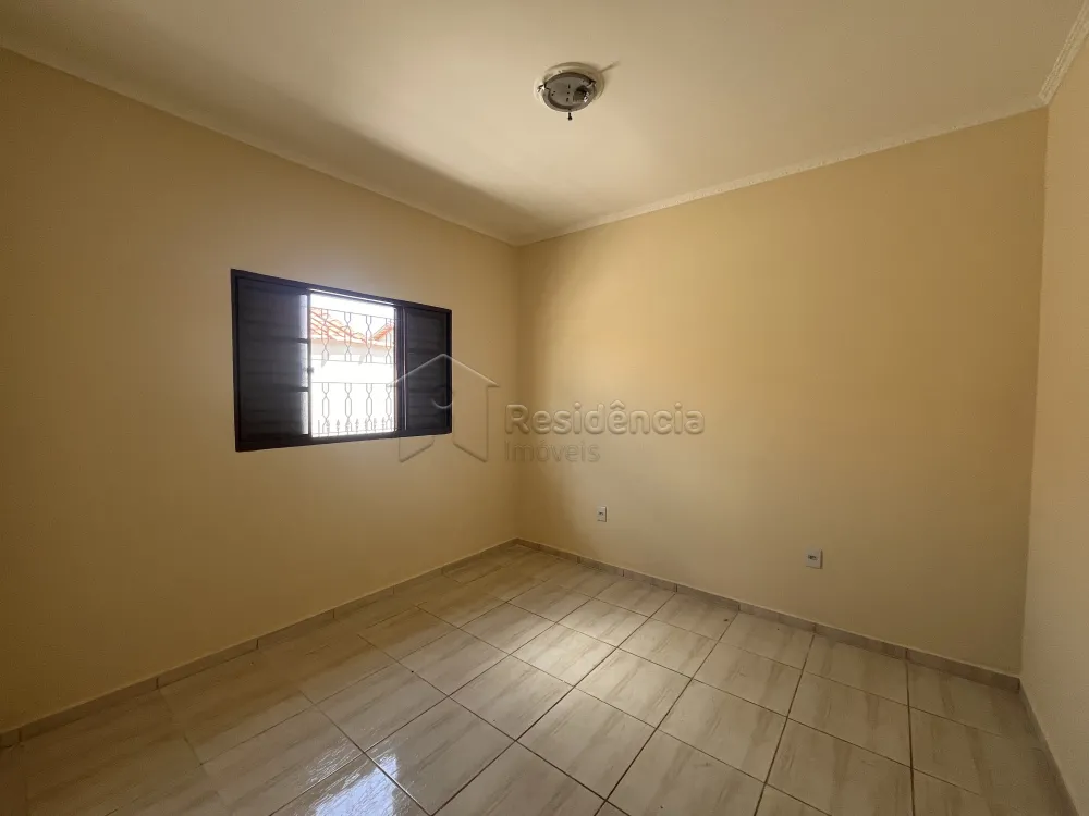 Comprar Casa / Padr&atilde;o em Mococa R$ 240.000,00 - Foto 9