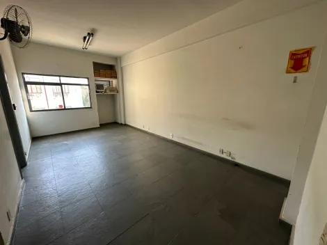 Mococa Centro Comercial Locacao R$ 500,00 Condominio R$80,00 Area construida 30.00m2