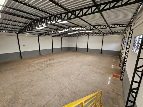 Mococa Vila Santa Rosa Comercial Locacao R$ 5.400,00  4 Vagas Area do terreno 600.00m2 Area construida 445.48m2