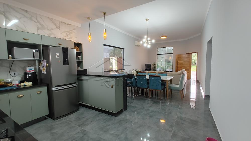 Comprar Casa / Condom&iacute;nio em Taubat&eacute; R$ 800.000,00 - Foto 1