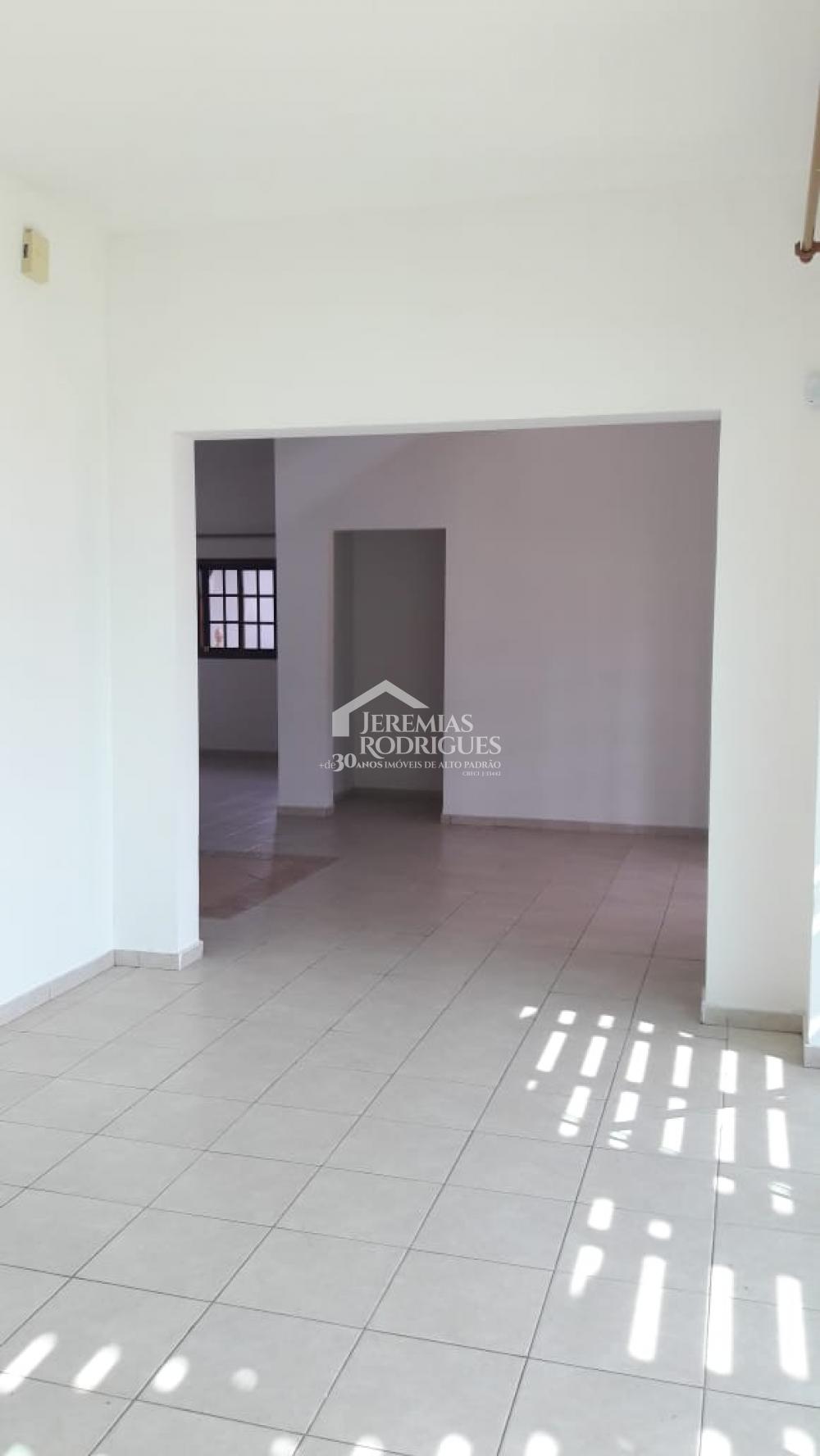 Alugar Casa / Sobrado em Pindamonhangaba R$ 3.500,00 - Foto 4