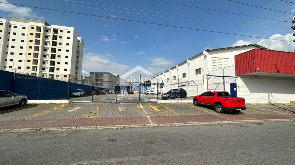 Comprar Terreno / Padr&atilde;o em Taubat&eacute; R$ 2.950.000,00 - Foto 3