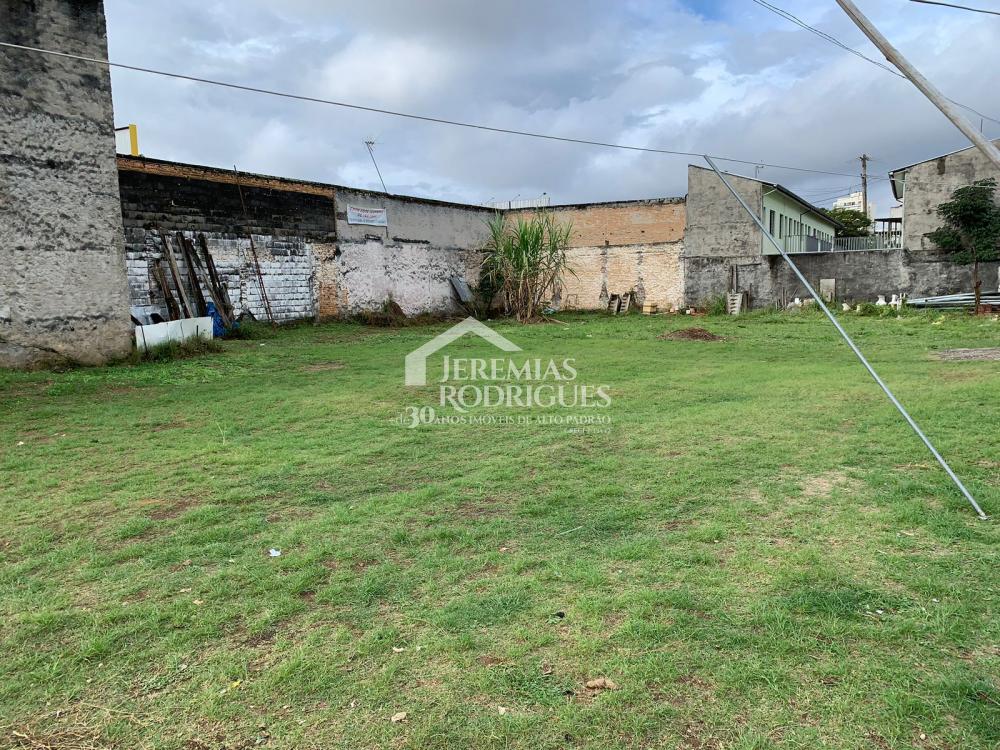 Alugar Terreno / Padr&atilde;o em Taubat&eacute; R$ 15.000,00 - Foto 4