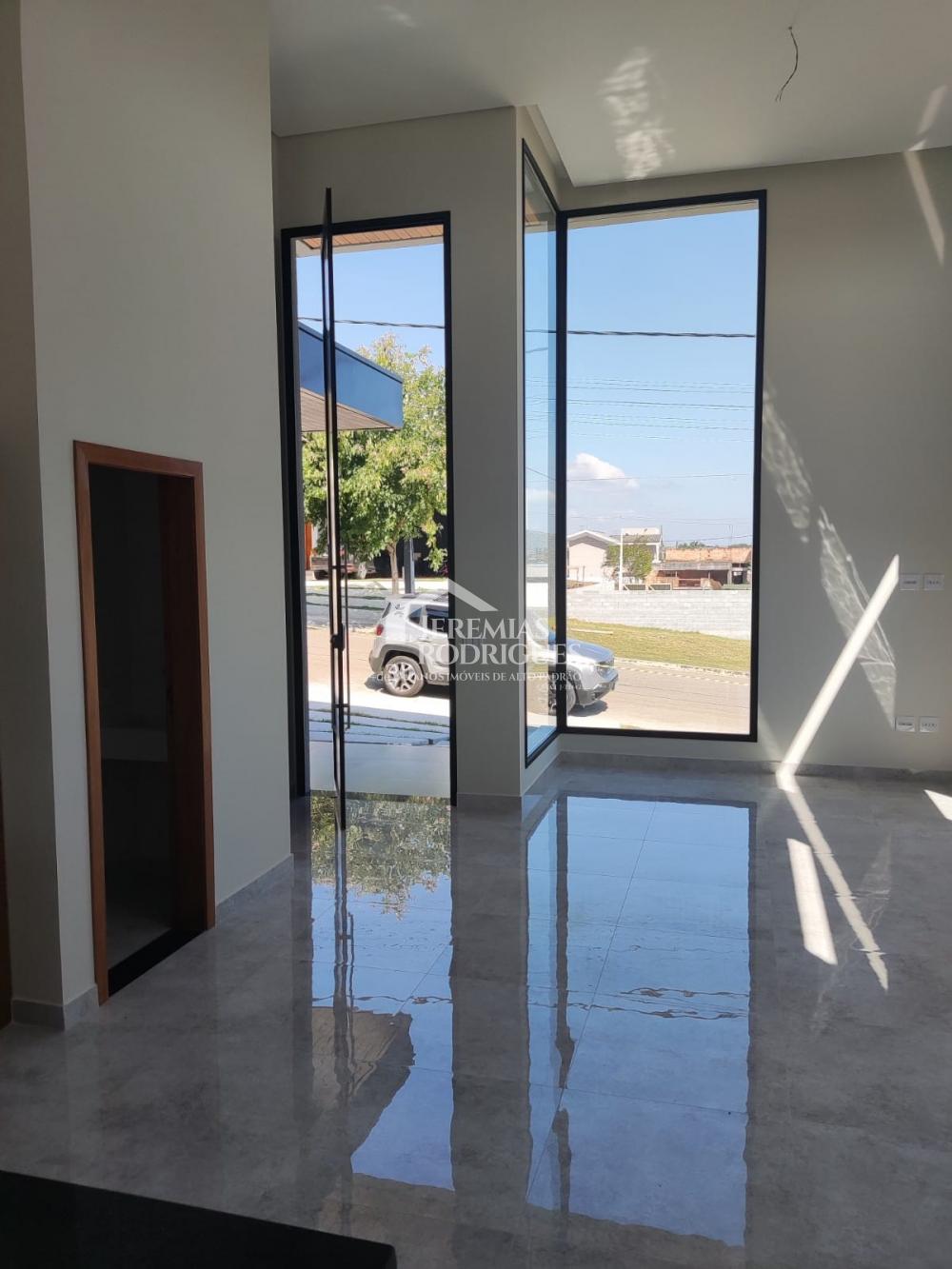 Comprar Casa / Condom&iacute;nio em Ca&ccedil;apava R$ 1.049.400,00 - Foto 2