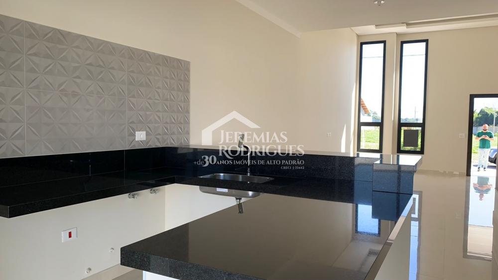 Comprar Casa / Condom&iacute;nio em Trememb&eacute; R$ 826.800,00 - Foto 4