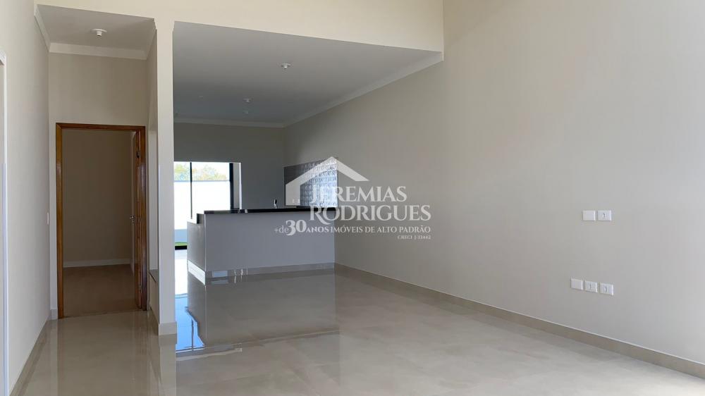 Comprar Casa / Condom&iacute;nio em Trememb&eacute; R$ 826.800,00 - Foto 3