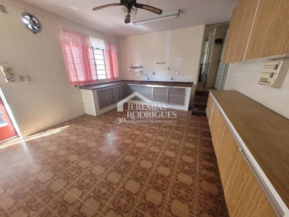 Comprar Casa / Padr&atilde;o em Pindamonhangaba R$ 1.300.000,00 - Foto 2