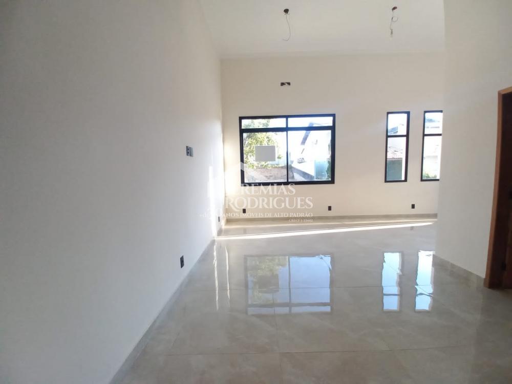 Comprar Casa / Condom&iacute;nio em Trememb&eacute; R$ 1.100.000,00 - Foto 4