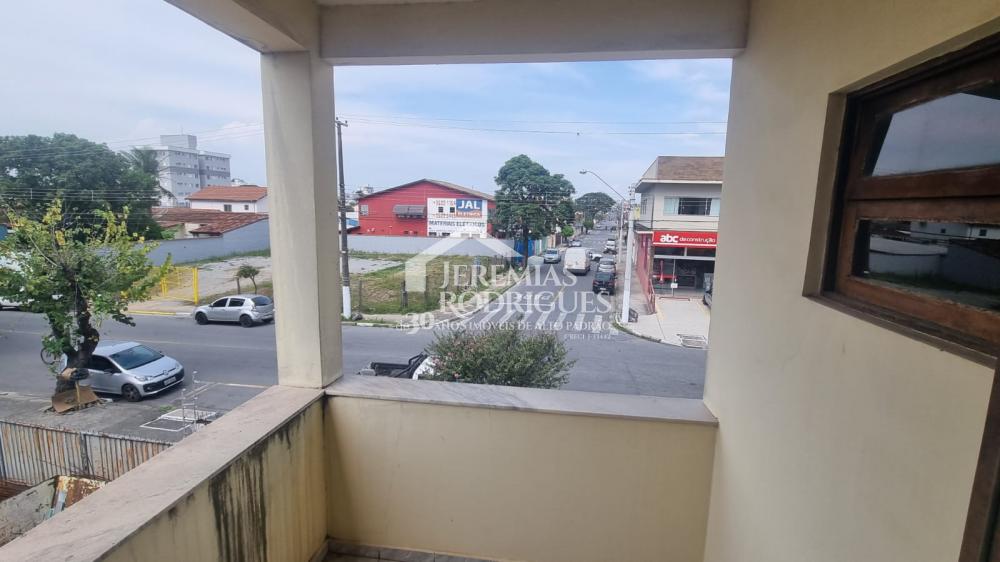 Alugar Casa / Sobrado em Pindamonhangaba R$ 3.000,00 - Foto 11