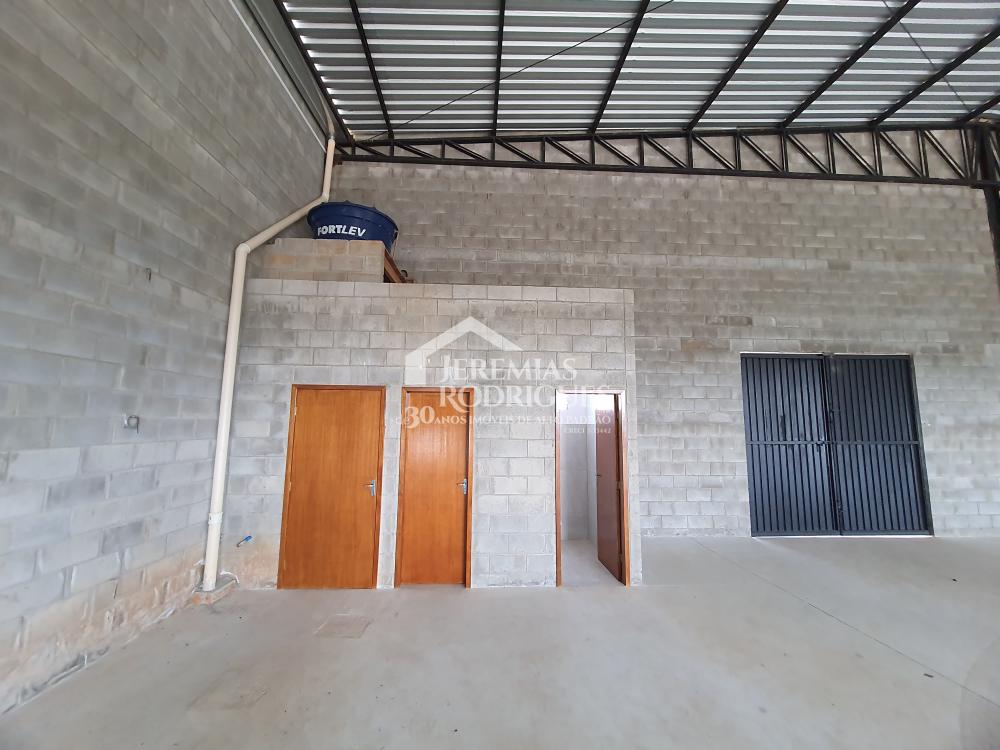 Alugar Comercial / Galp&atilde;o em Taubat&eacute; R$ 7.500,00 - Foto 8