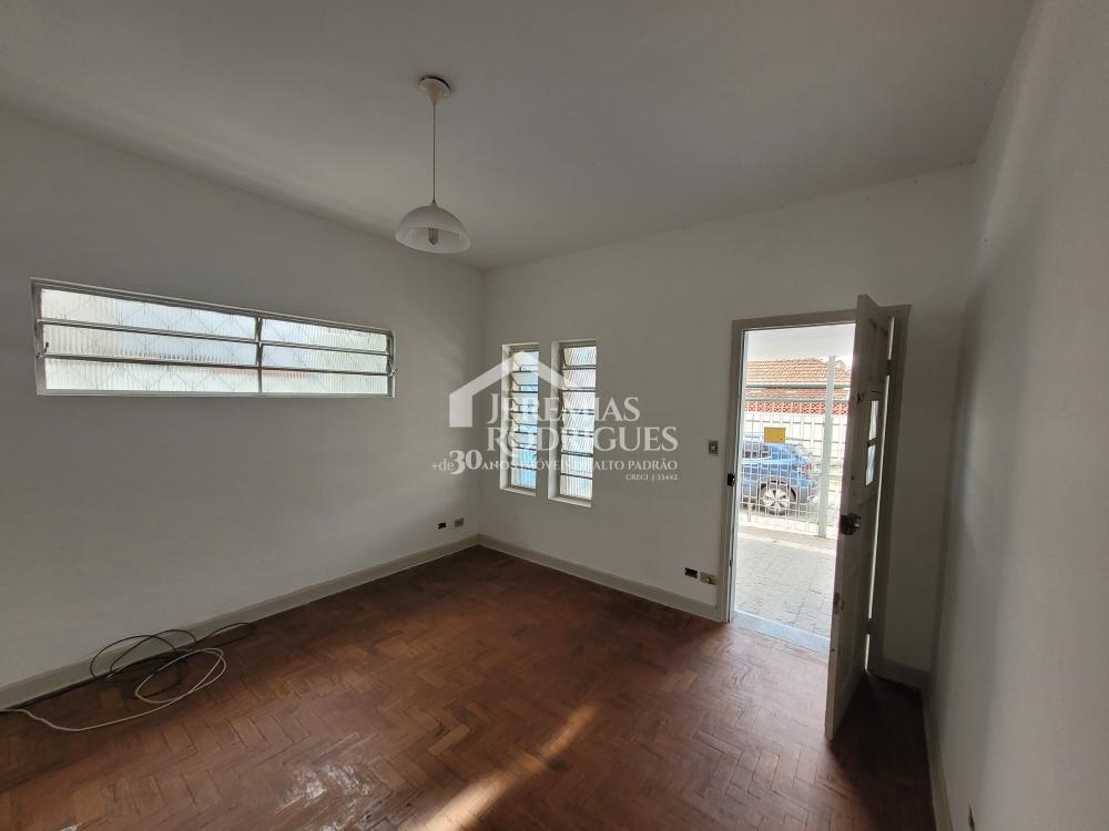 Comprar Casa / Padr&atilde;o em Pindamonhangaba R$ 600.000,00 - Foto 2