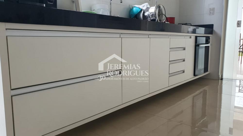 Comprar Casa / Condom&iacute;nio em Taubat&eacute; R$ 850.000,00 - Foto 4