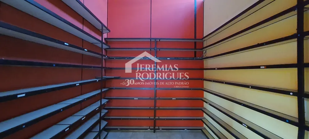 Alugar Comercial / Pr&eacute;dio em Taubat&eacute; R$ 20.000,00 - Foto 5