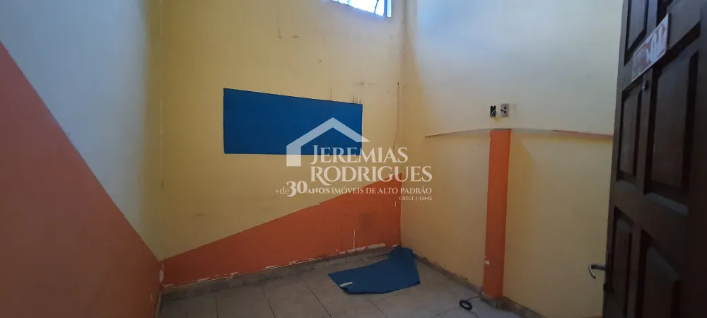 Alugar Comercial / Pr&eacute;dio em Taubat&eacute; R$ 20.000,00 - Foto 9