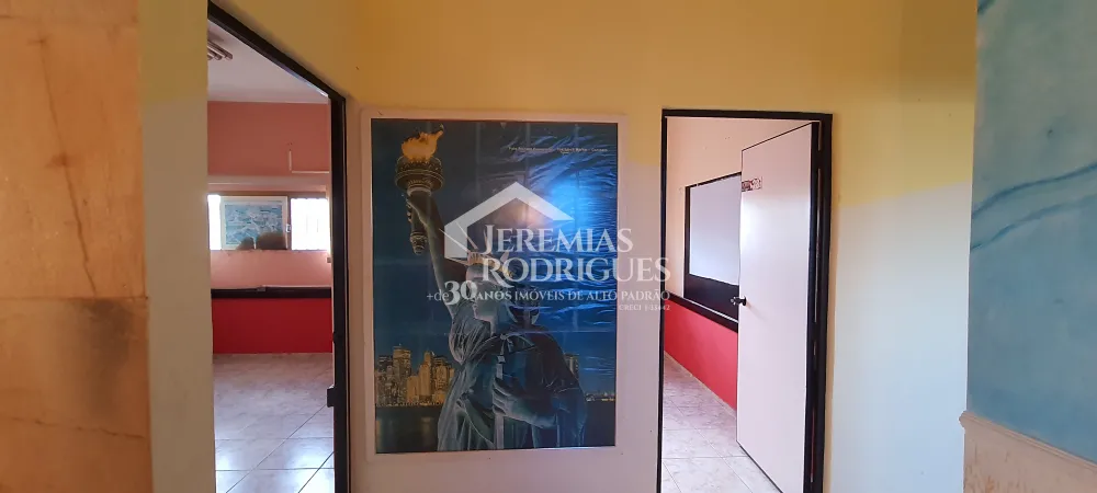 Alugar Comercial / Pr&eacute;dio em Taubat&eacute; R$ 20.000,00 - Foto 14